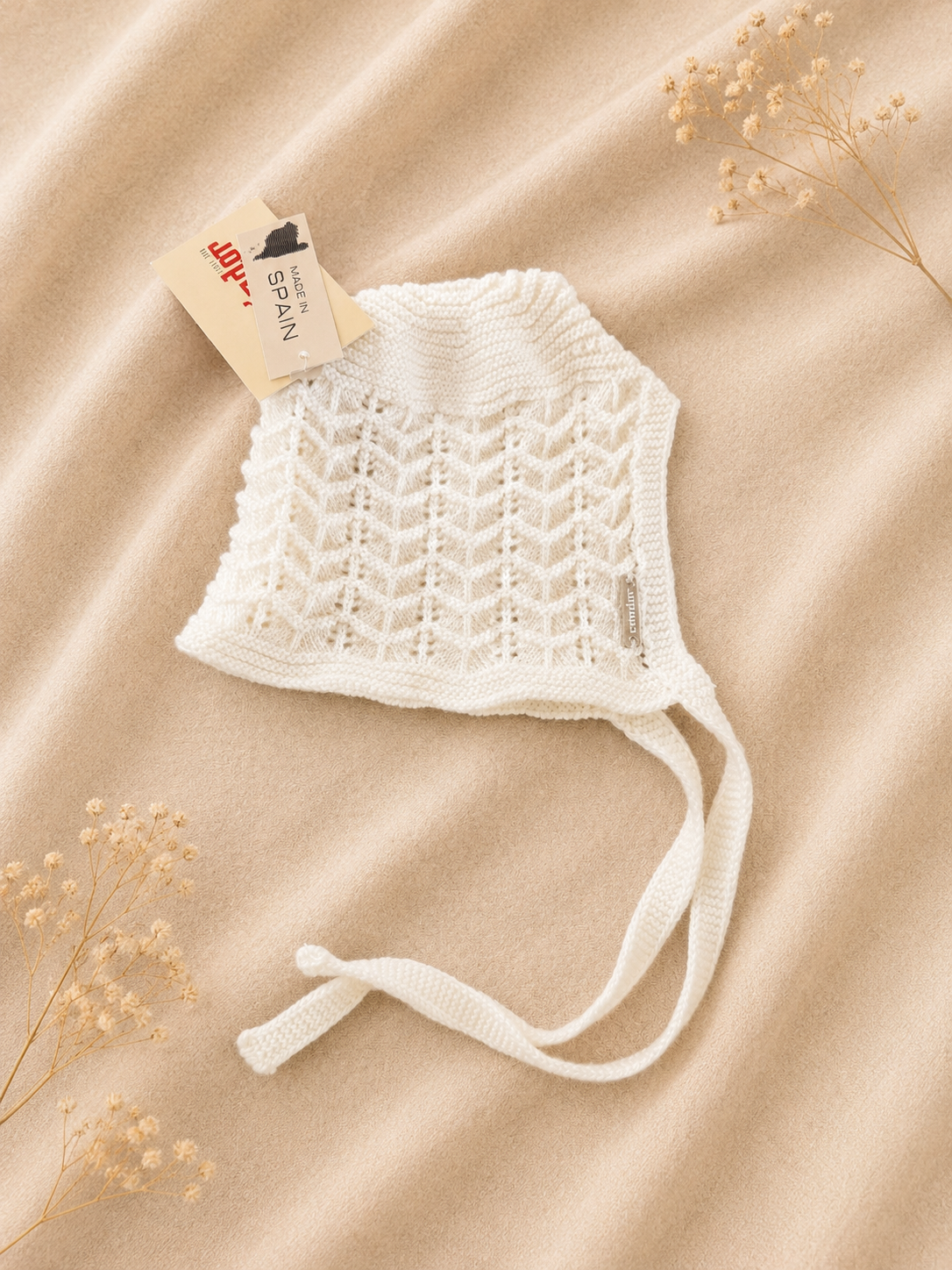 Cuffia Neonato in Filo Bianco Traforato — Condor