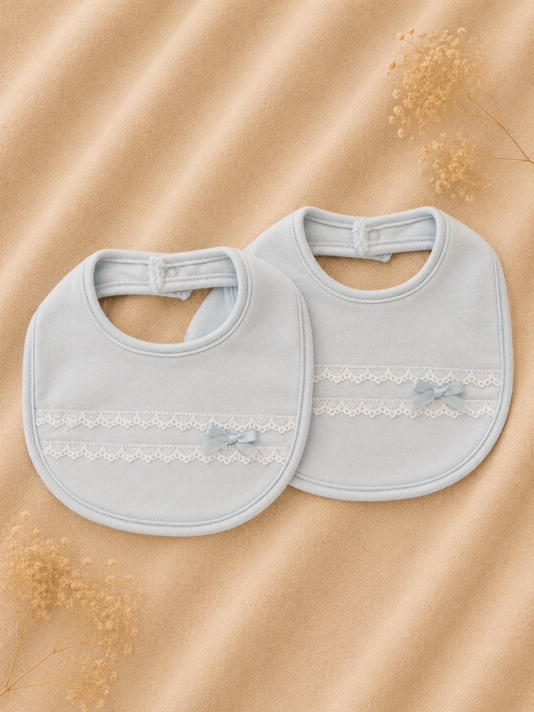 Bi-Pack Bavaglini Azzurri con Pizzo e Fiocco – Neonato